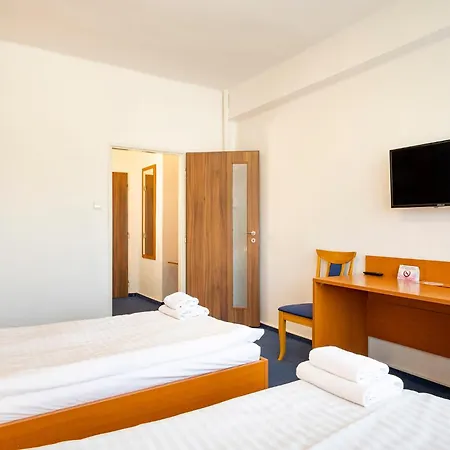 Veronika Hotel 3*